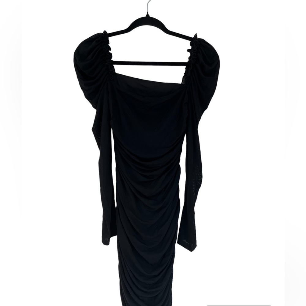 black ruched bodycon mini dress